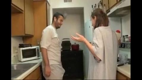 Hentai'nin konusuna göre, bir kız, penislerle dolu bir tarlaya götürülüyor ve burada penislerin üzerine atlayarak seks yapmayı öğreniyor.